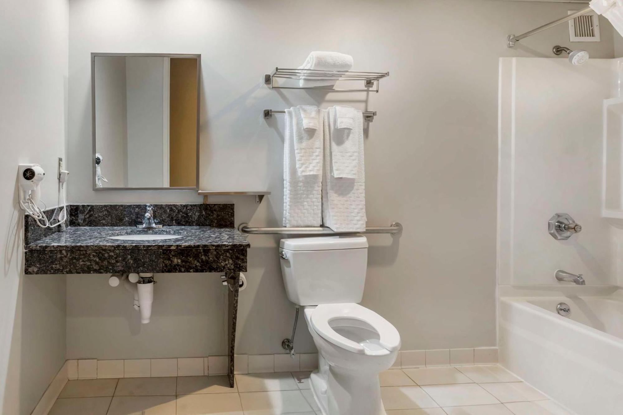 Best Western Danbury/Bethel Exterior photo